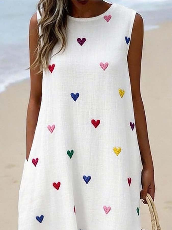 Women'S Casual Sleeveless Dress With Heart Print And Round Neckline