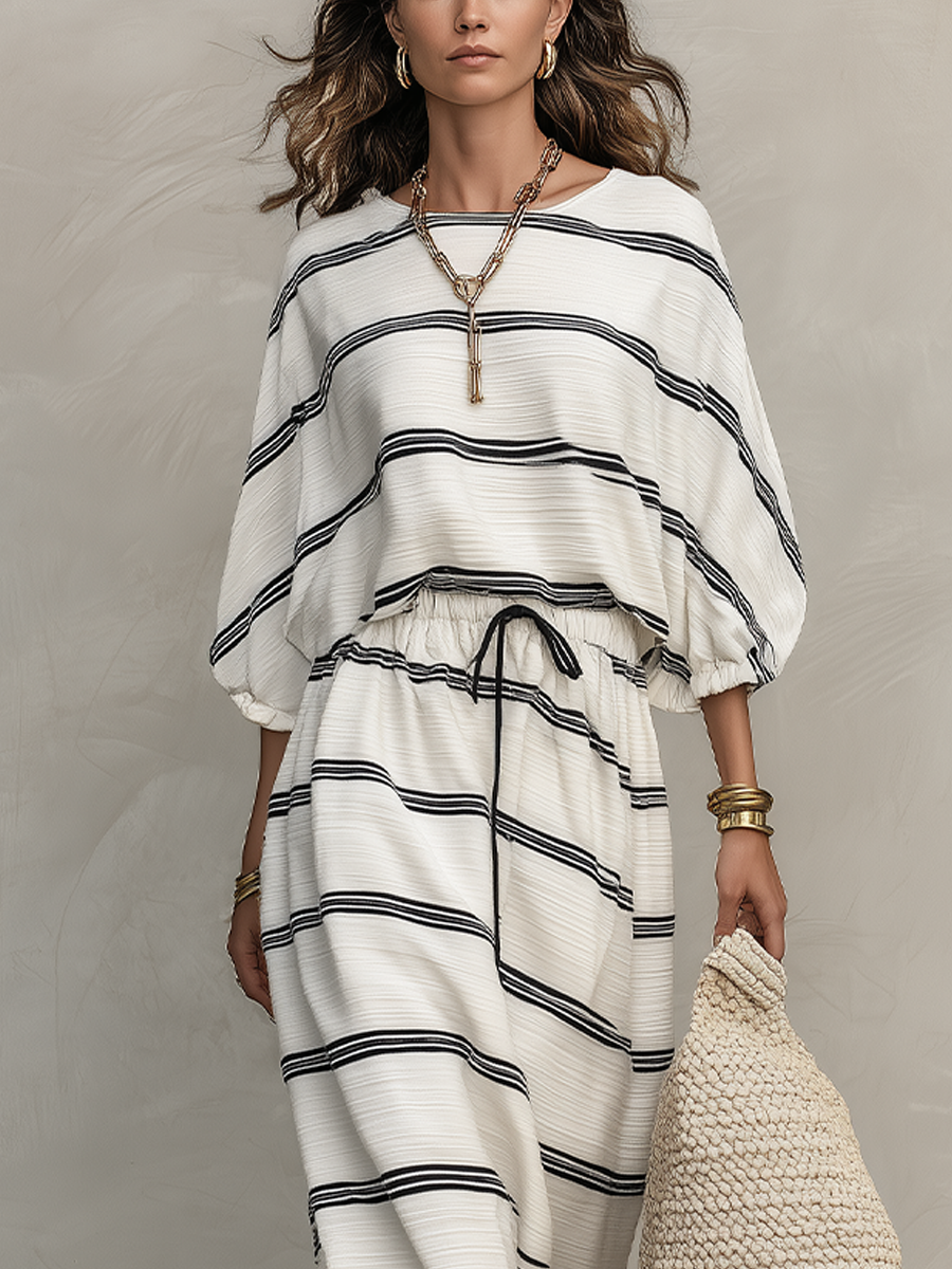 Casual Black And White Striped Skirt Suit