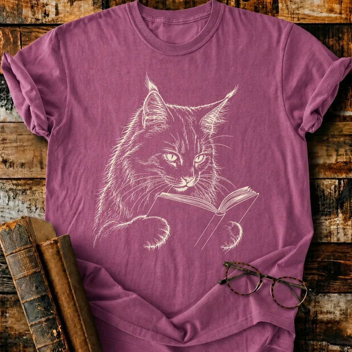 Maine Coon Reading T-Shirt