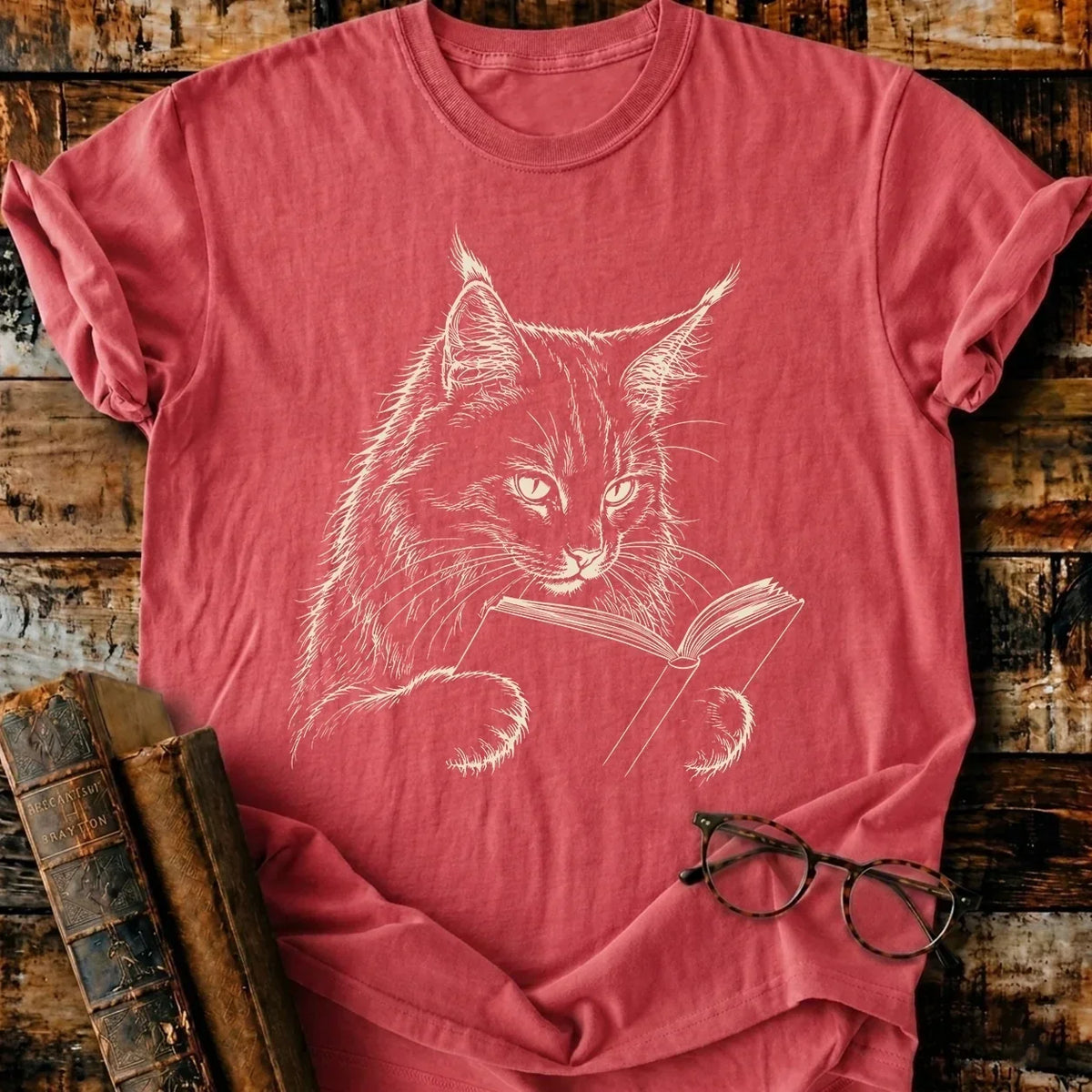 Maine Coon Reading T-Shirt