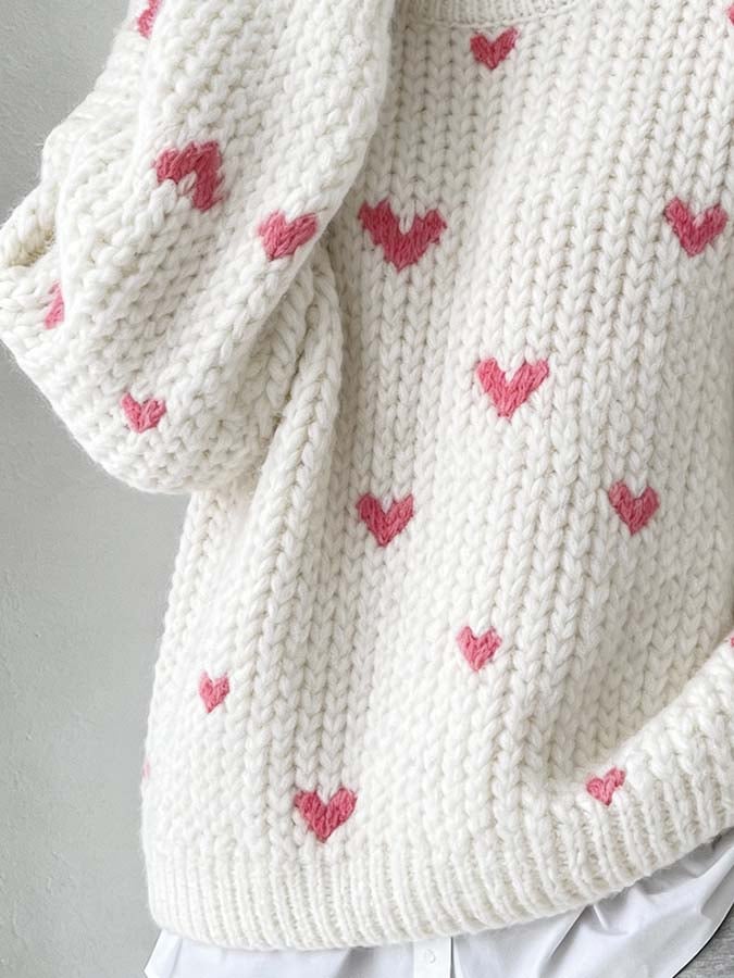 Women'S Casual Loose-Fitting Round-Neck Sweater With A Heart Design